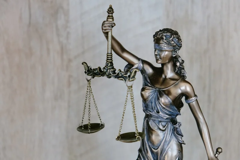 Principio de Honestidad - Balanza de la Justicia